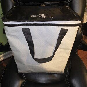 Dollar General Insulated Reusable Hot and Cold Bag